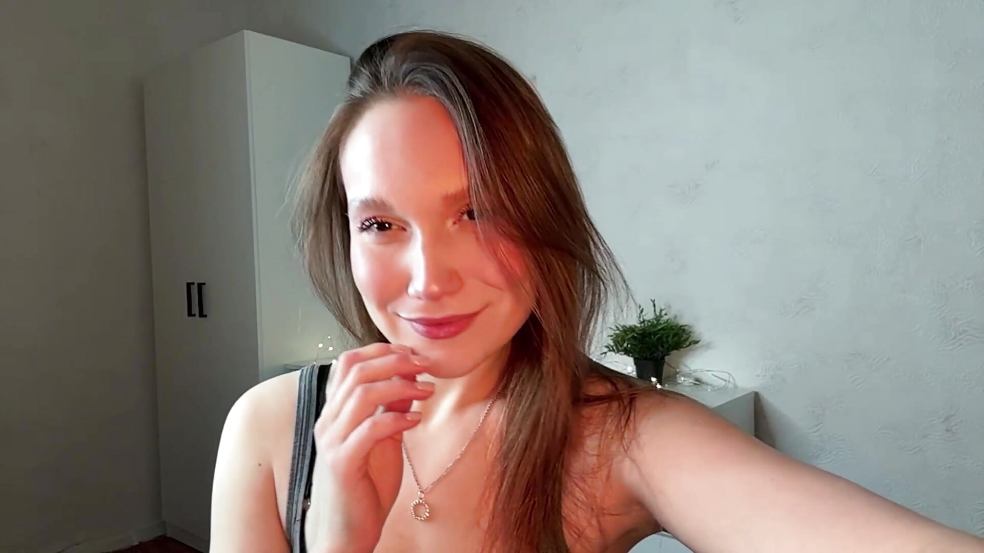 (๑•᎑•๑) - відео від вебкаммоделі Kalli_ly