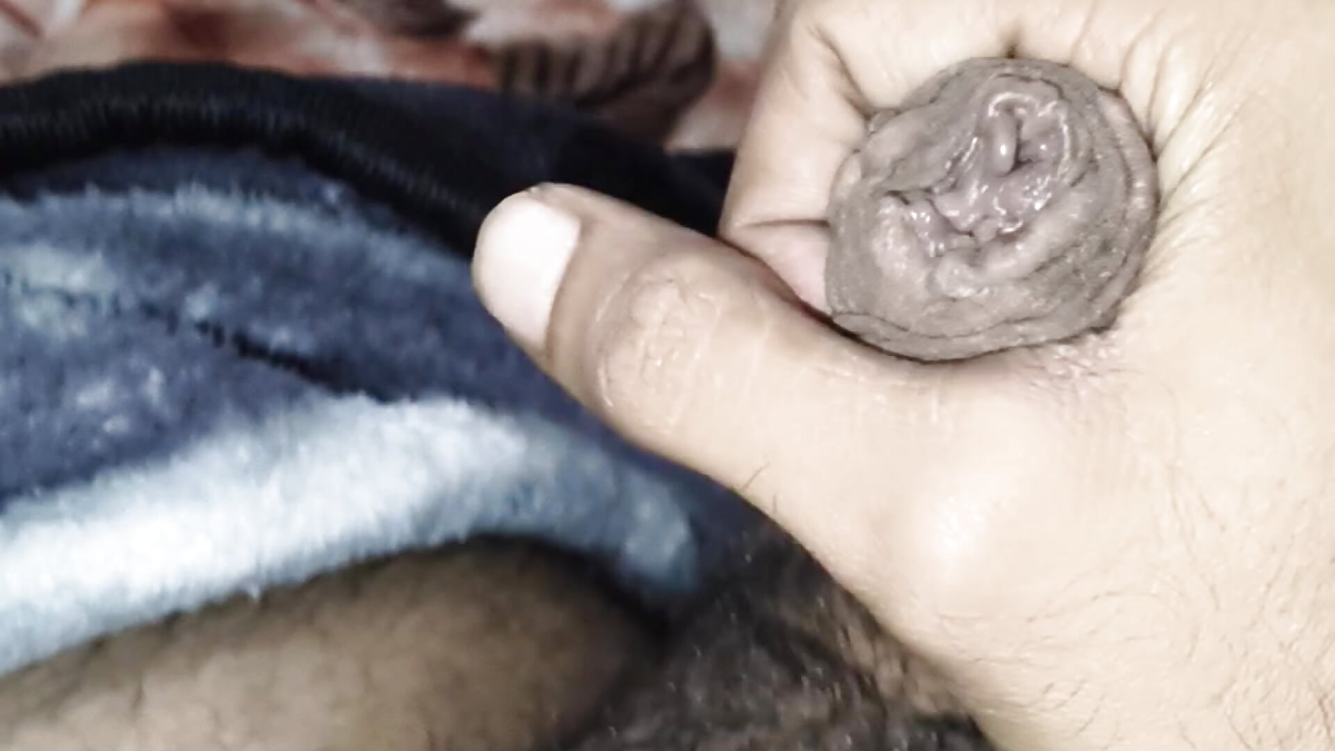 Masturbation  orgasm - video by ITZ_GURU cam model