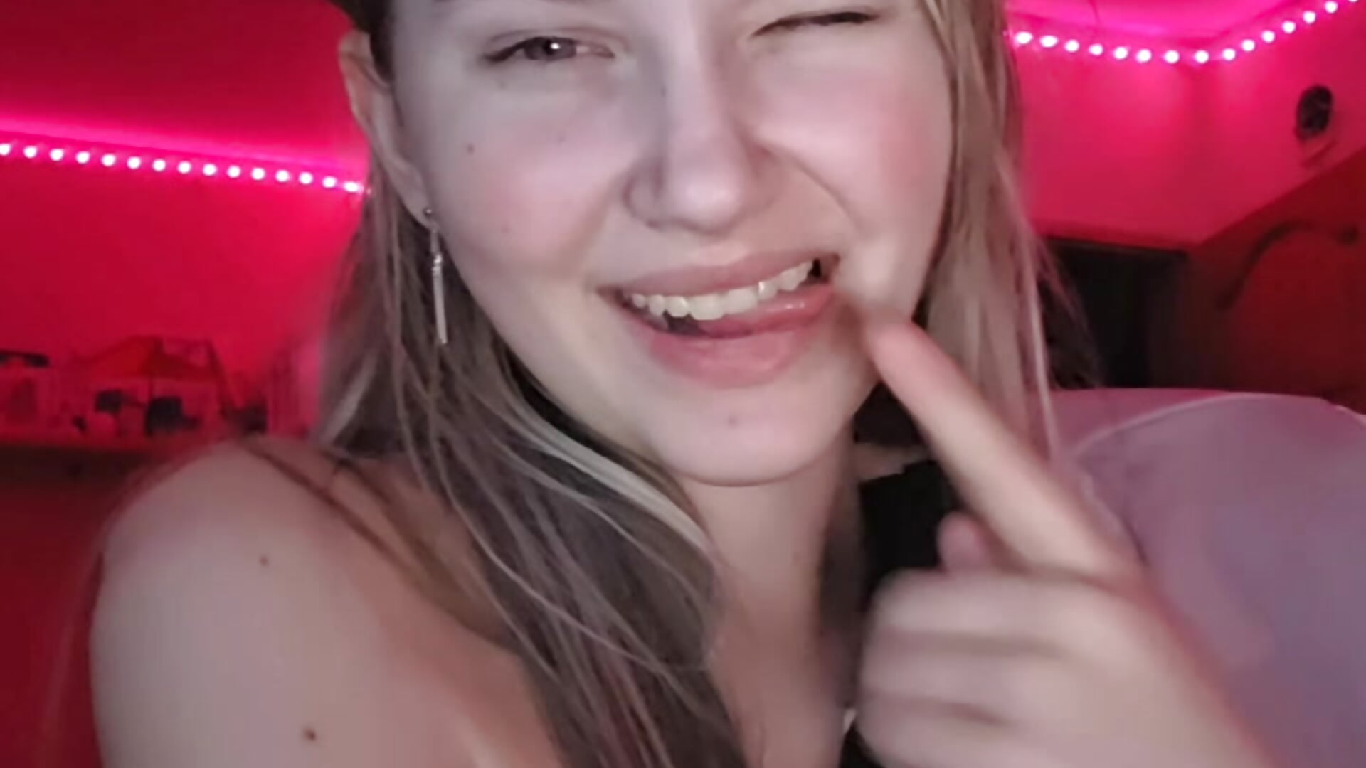 Sweet vibes - video di KarinRobertson modella di cam