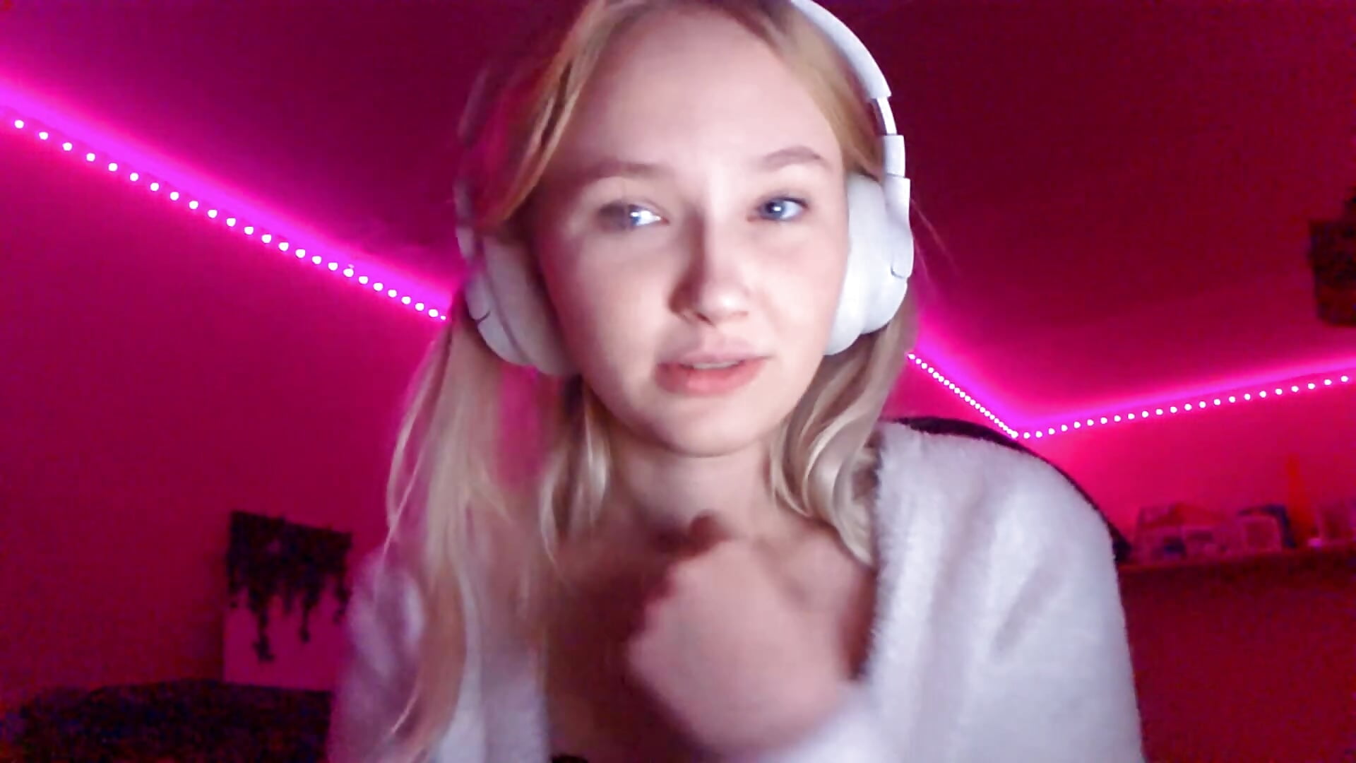 Perfect me for you<3 - video di KarinRobertson modella di cam