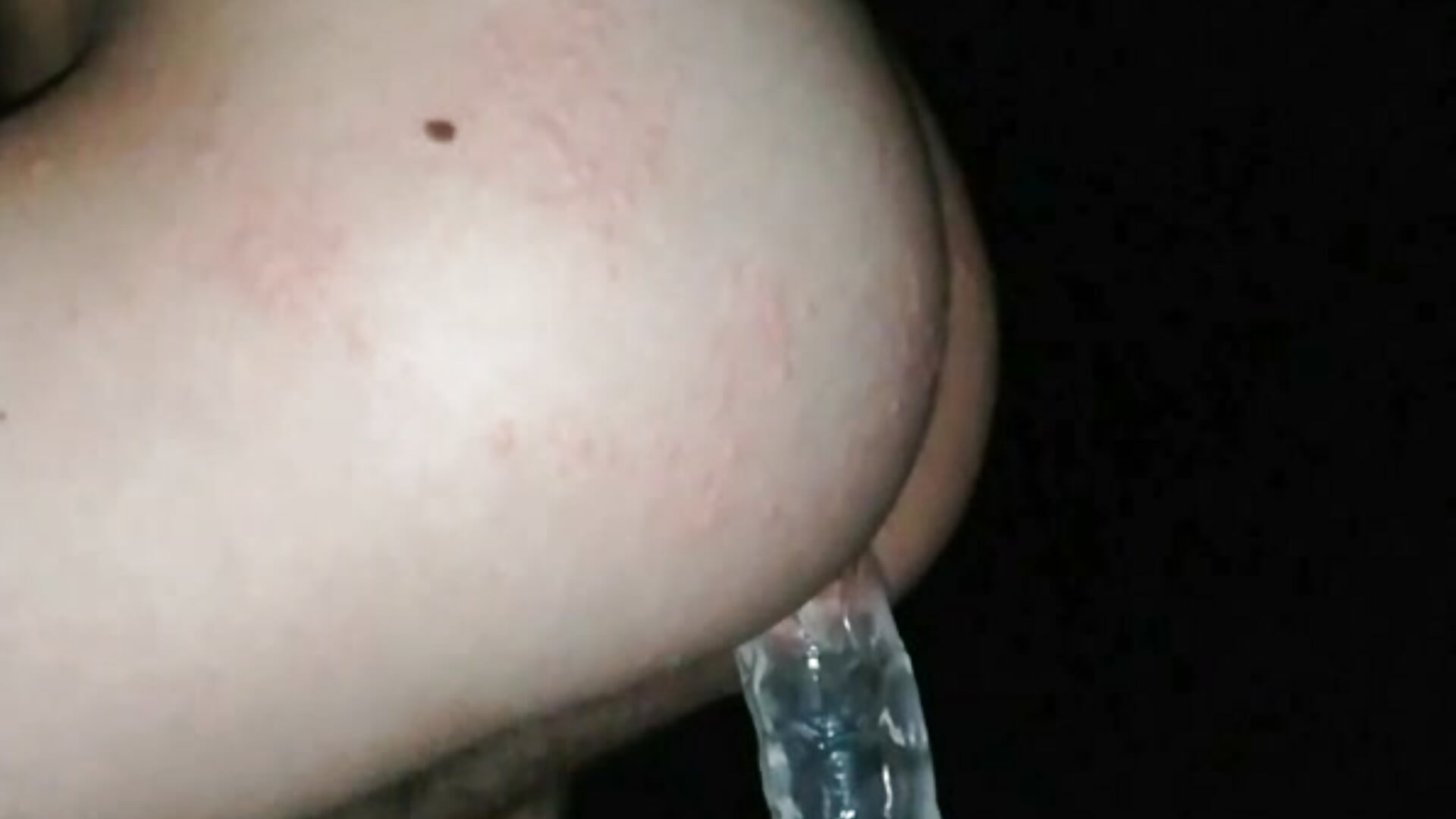 Nettled Ass sits on 25cm Dildo - video av Esclav0 cam model