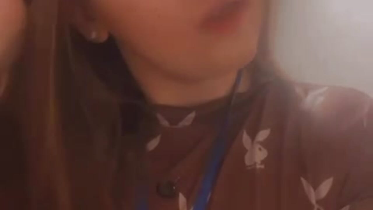 Me x - video by LiahLovexoxx cam model