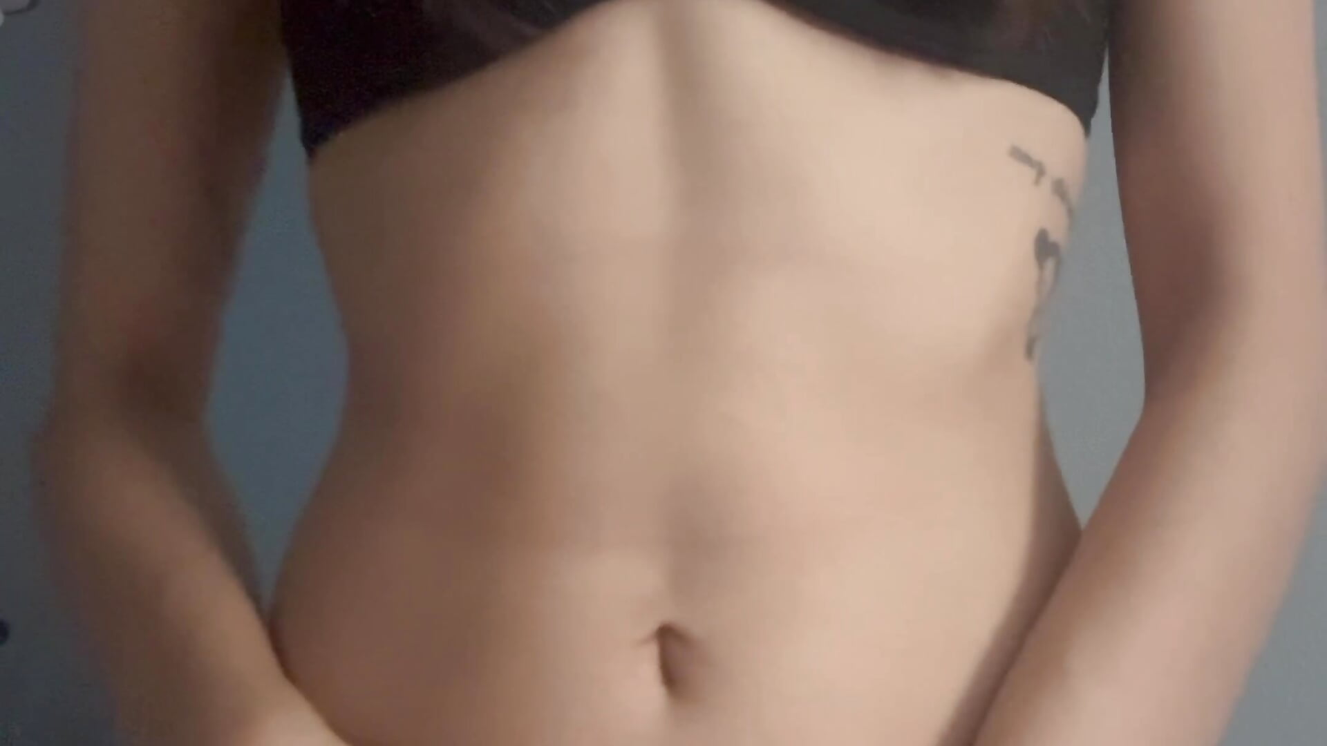 Hello 😘 - video by Jowsie cam model