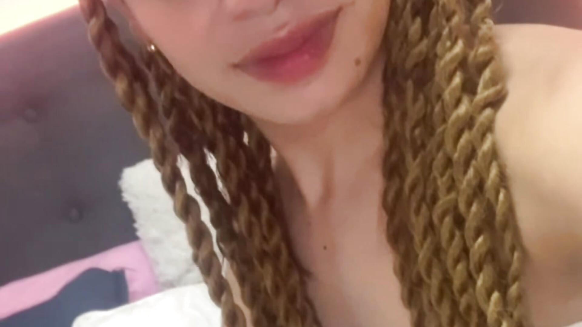 5753289e5bd2460ab71eb287eb1ca1d5 — filmik Megan2026, modela(-lki) na kamerkach