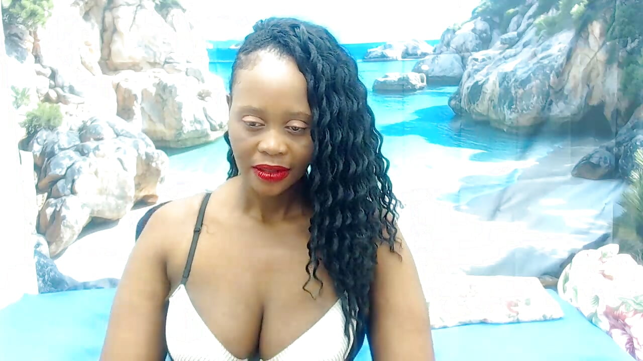 BLOOMS TOUNG - vidéo du modèle de showcams AUGUSTBLOOMxx