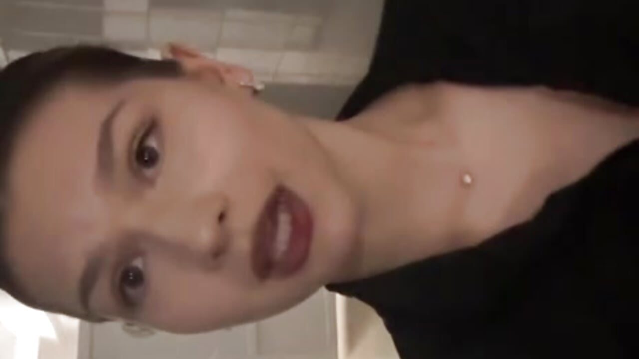 party queen - video oleh WilmaJohnson kamera model