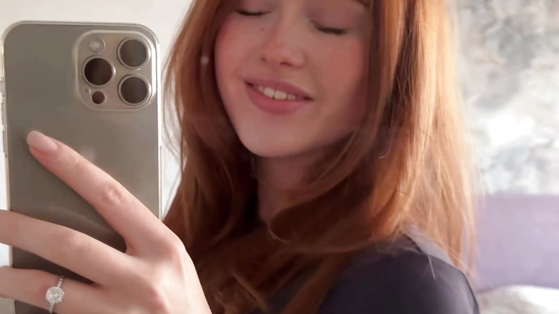 Im star - video by stacyfox cam model