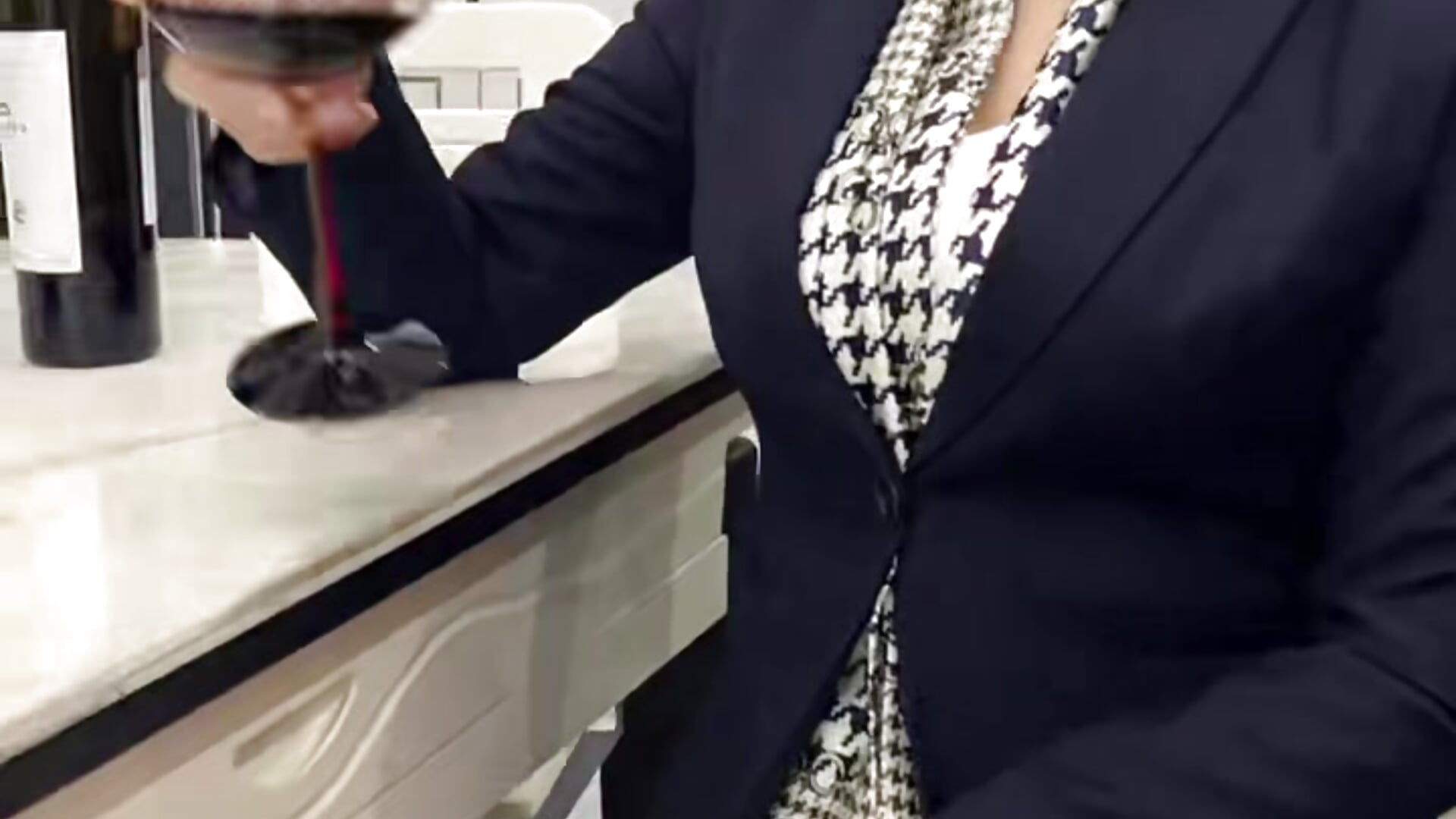 WeChat_20251110110326 - video by Yesenia- cam model