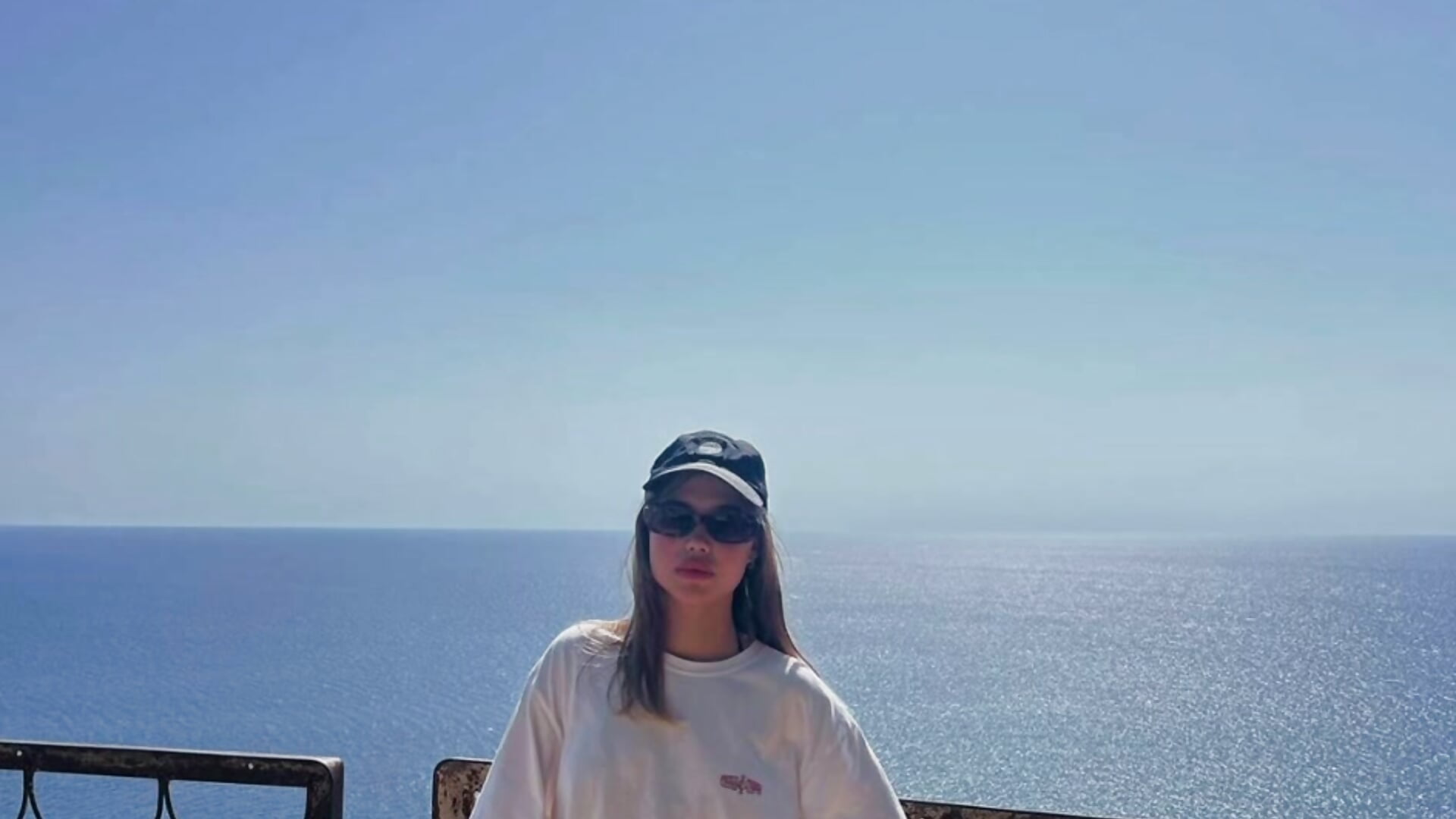 Like - video by JunieTrippett cam model