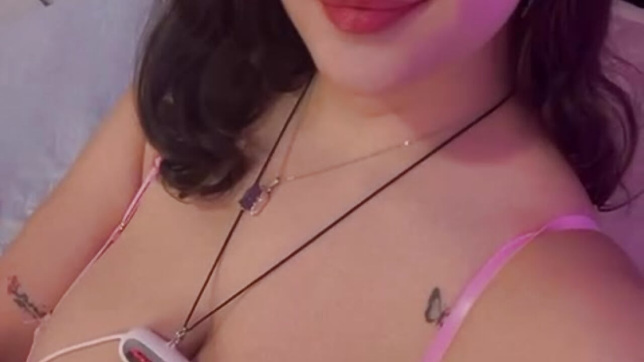 We are here with the best toy for big surprises - Vídeo de SamantaRave_, modelo de vídeos