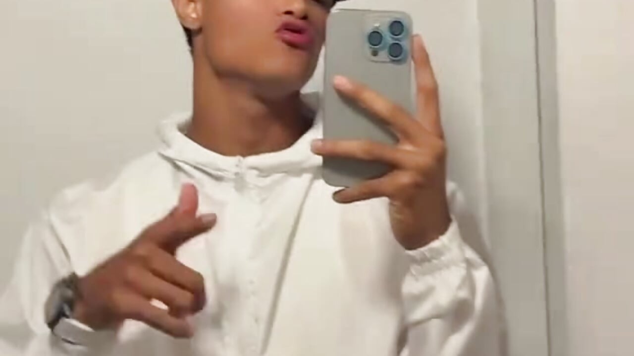 v09044g40000csa3k3vog65km8fj56dg - video by meliodas_23cm cam model