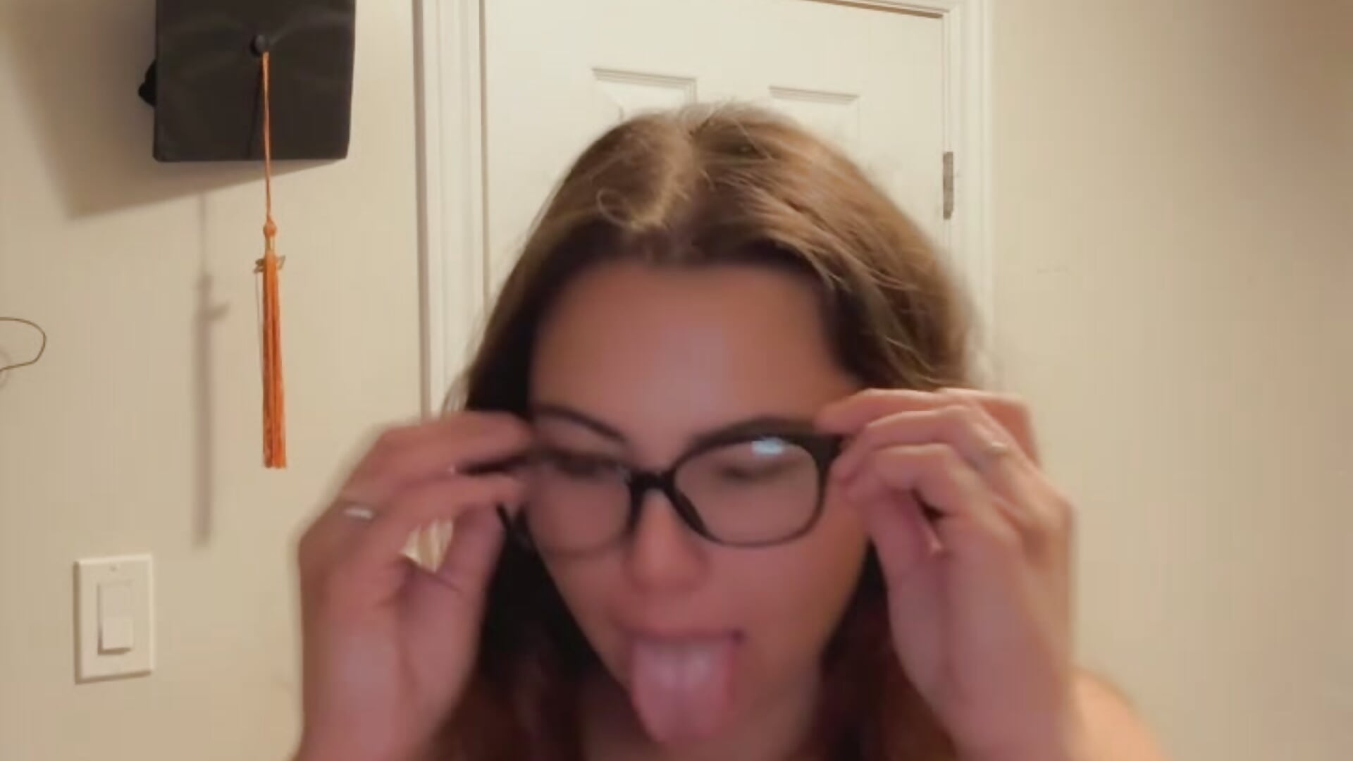 Watch me abuse myself 😈 - ক্যাম মডেল FreakyDreama-এর ভিডিও