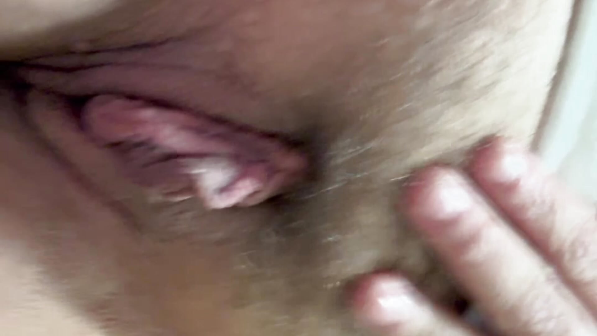 Spreading my hairy pussy for you 🤤 - video by FreakyDreama cam model