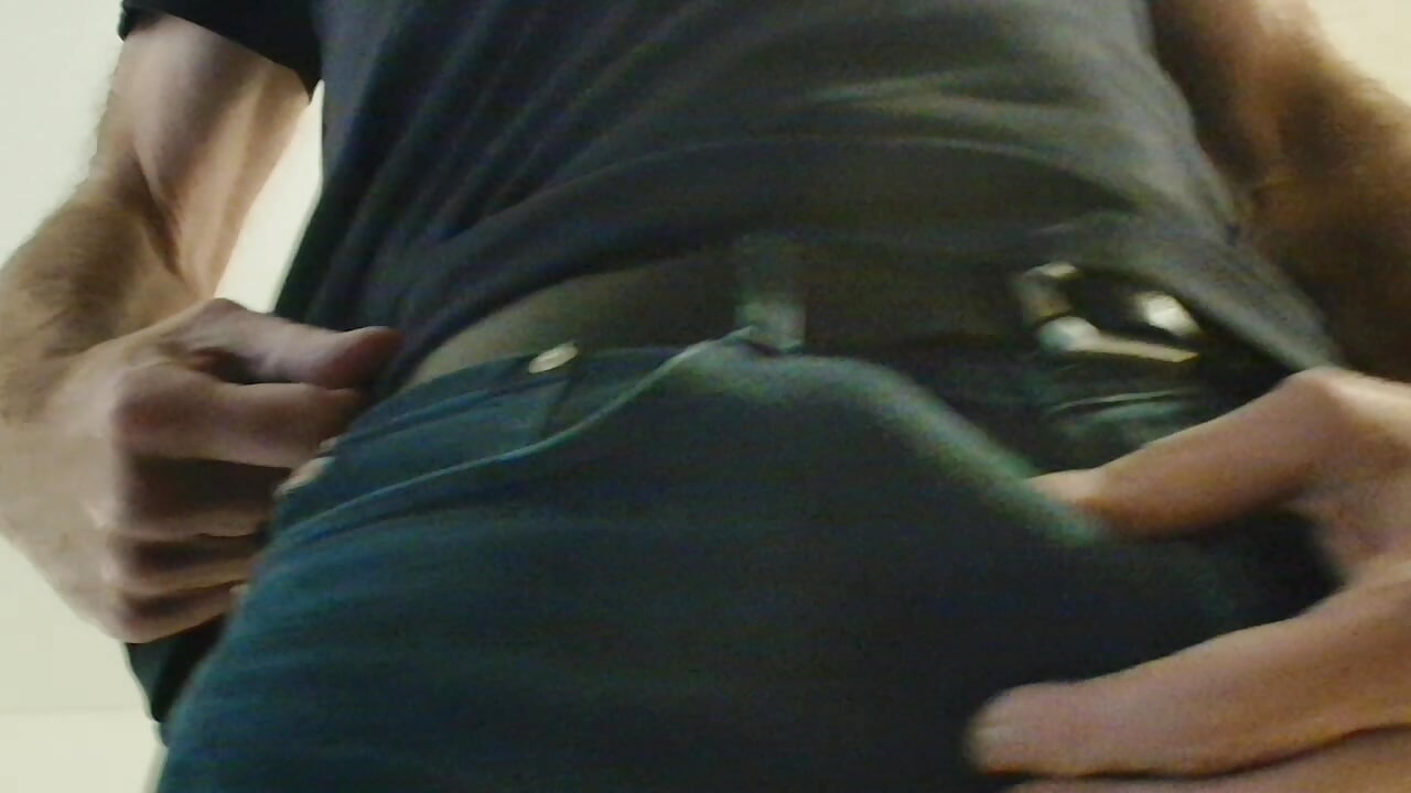 Happy Monday - video oleh model kamera centerfieldshow