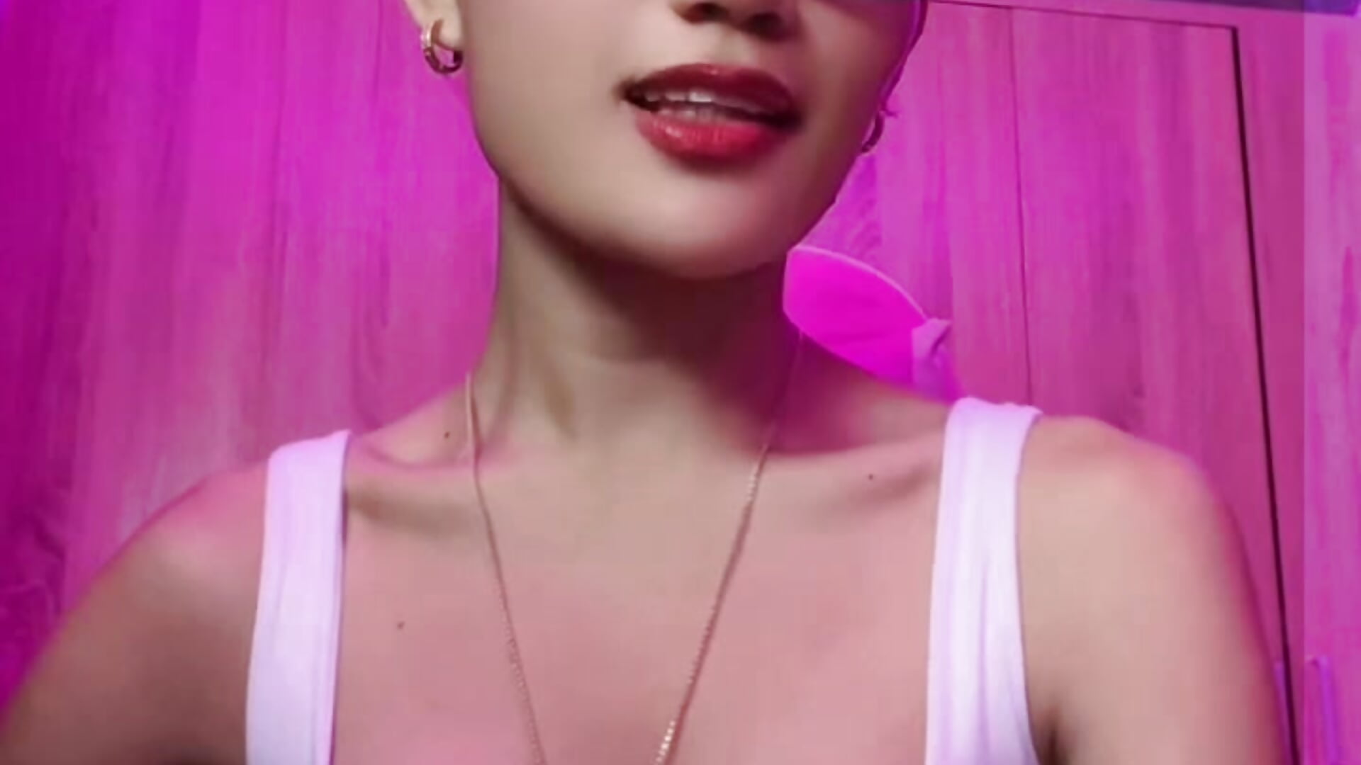 Vape with me? - video by Tsfoxyangelx cam model