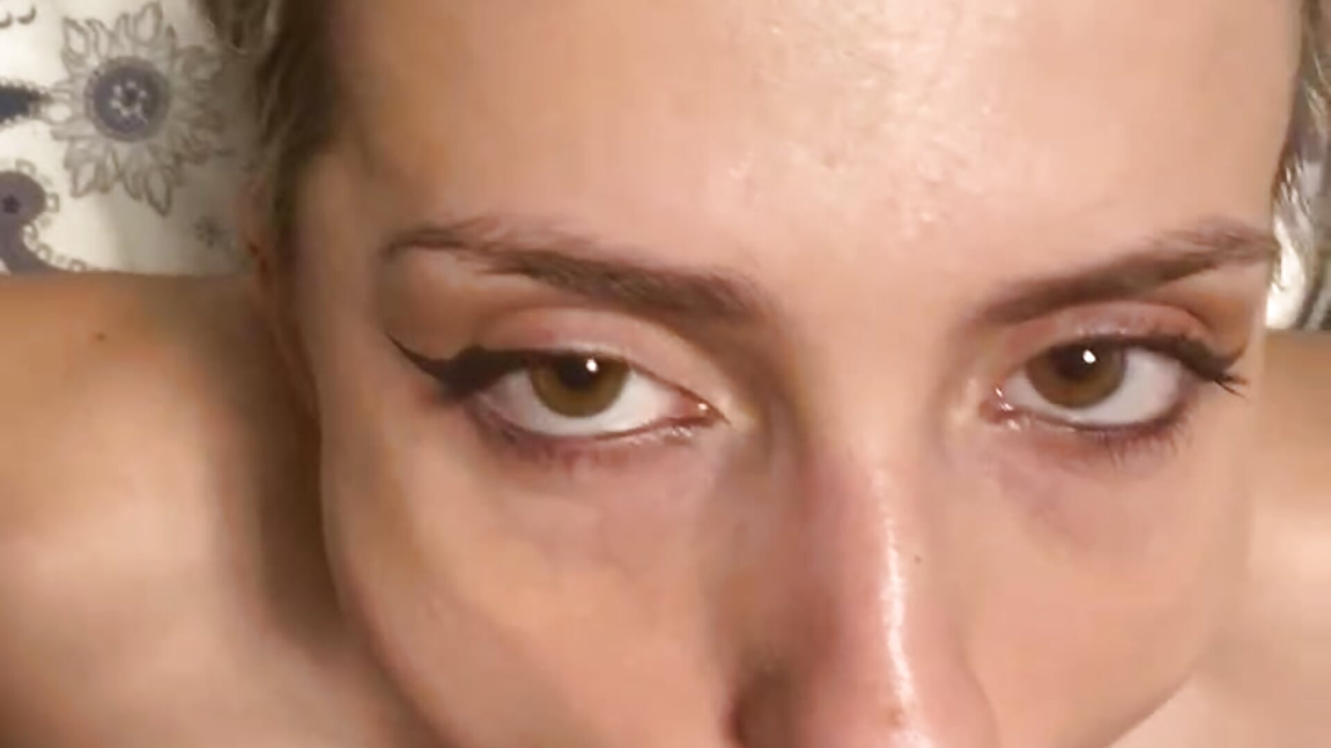 Sborrata in bocca👅 - video di Bandy_bandy modella di cam