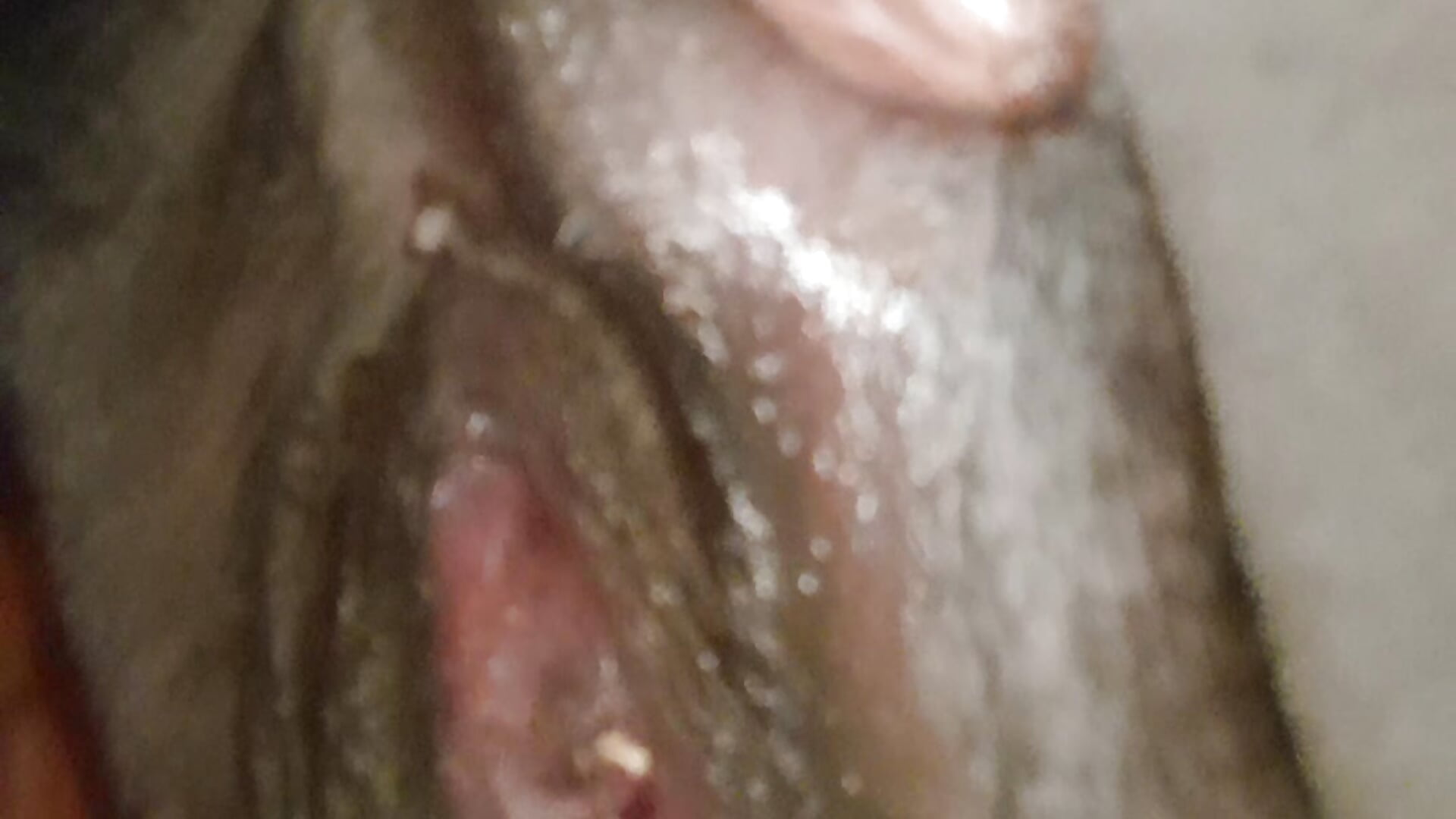 wet pussy fingering - відео від вебкаммоделі STUFUZASABO