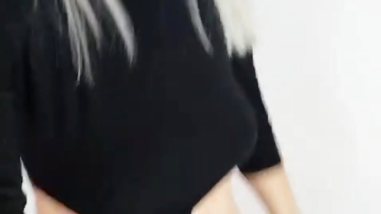 Cute - video by TattooTemptress cam model