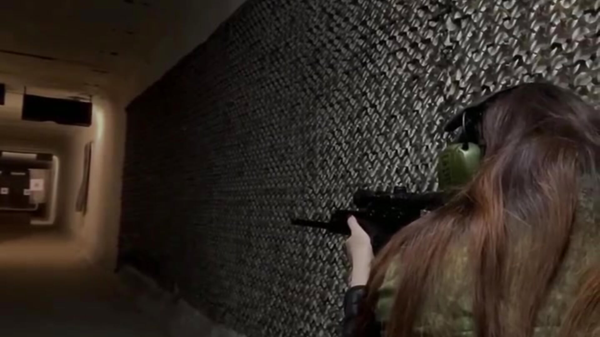 Be careful, I shoot!!! - video by Sofia_Gaze cam model