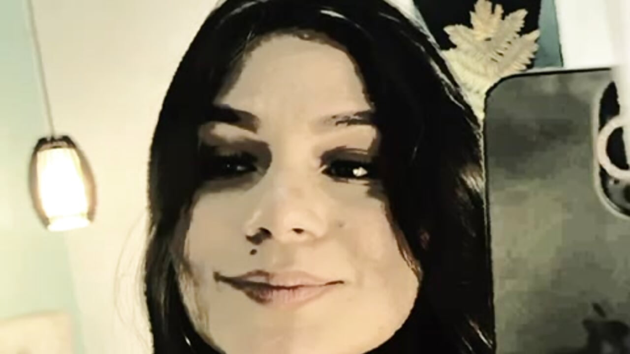 Smile — life looks prettier that way 💕 - video oleh model kamera ValeriaMonet