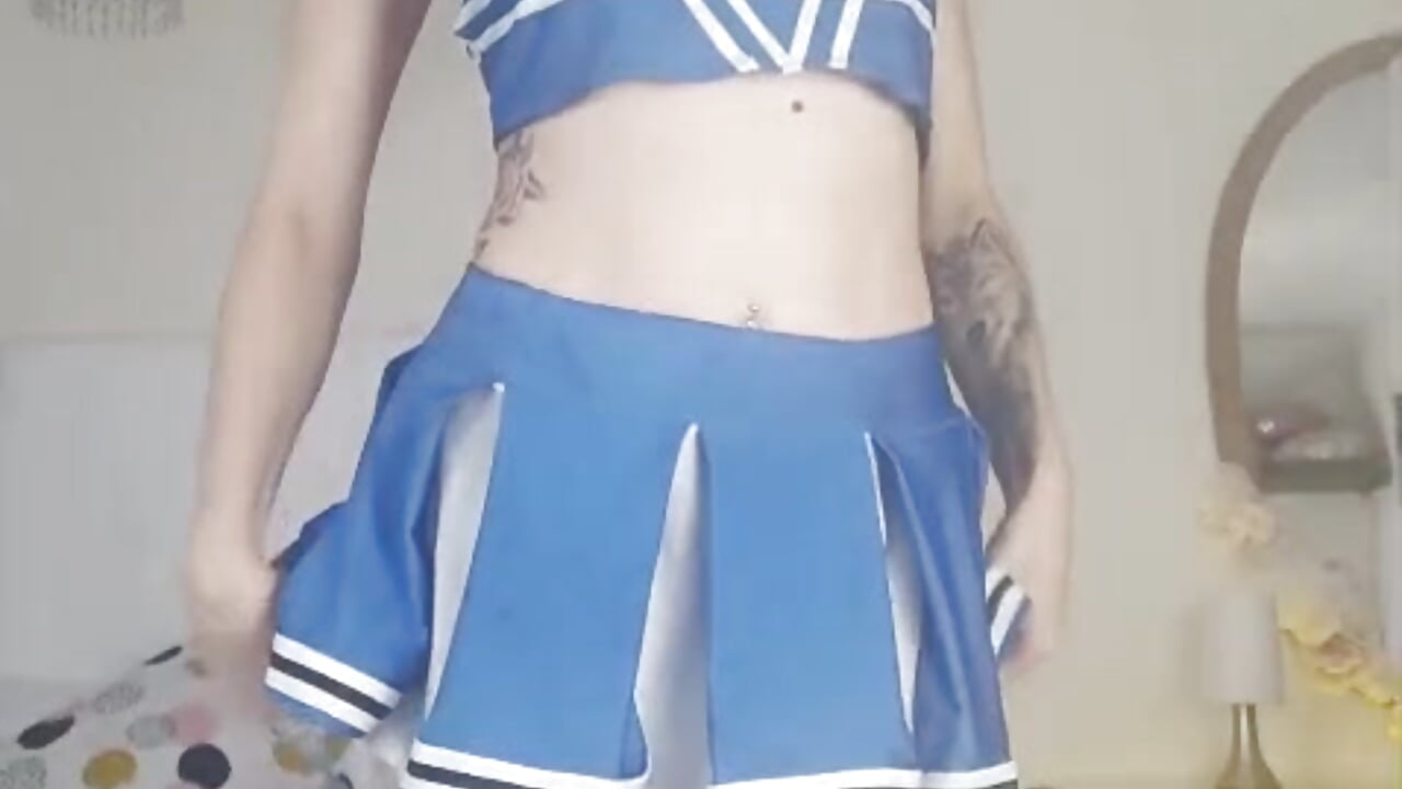 what a cute little guy... I hope you like it — filmik Emi_Rosee, modela(-lki) na kamerkach