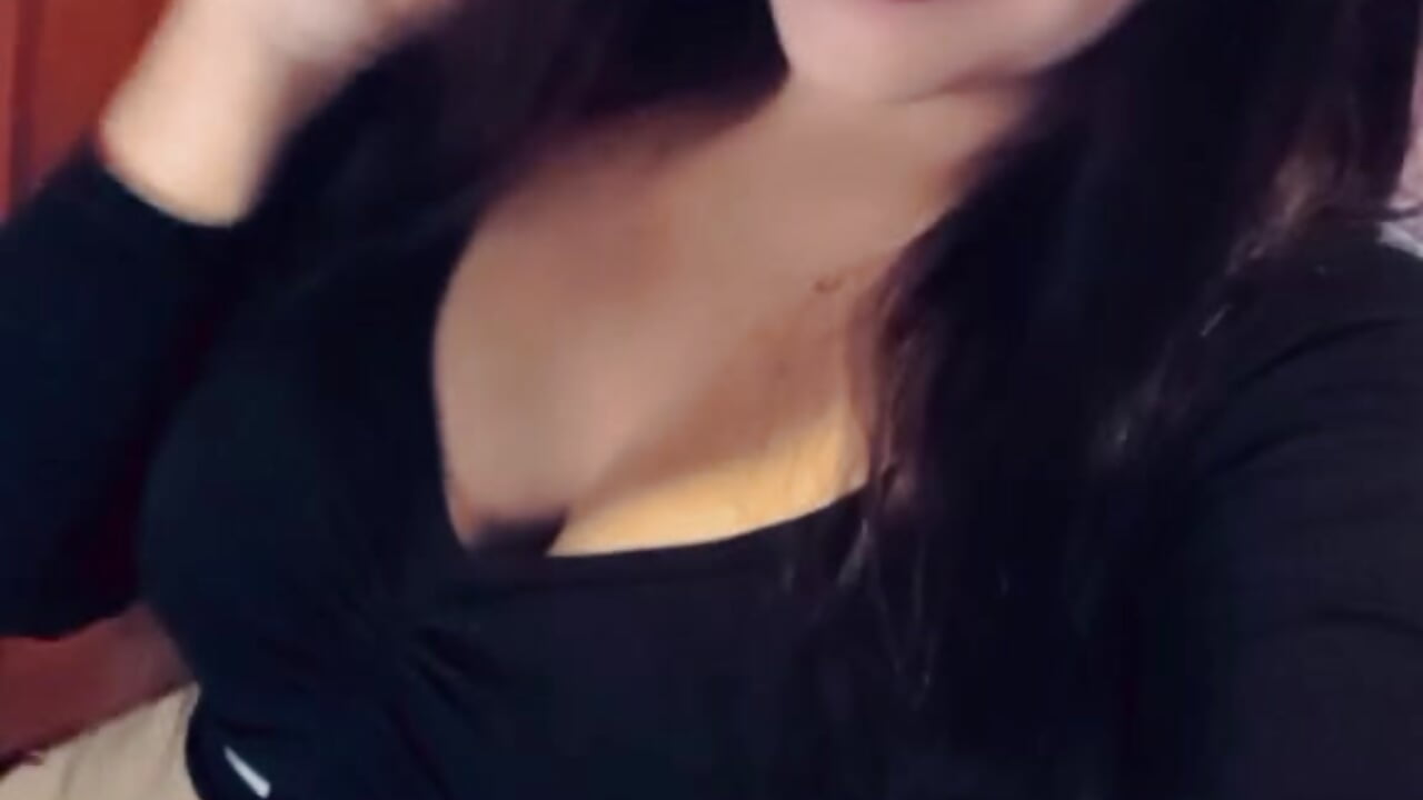Hii hii - video by sweety_sophie cam model
