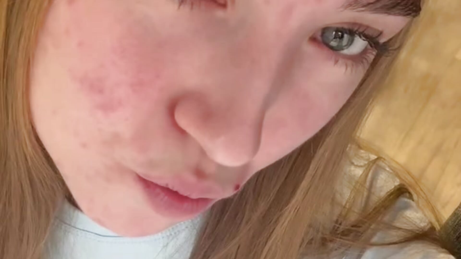 Hello <3 - video by AnnaCarrick cam model