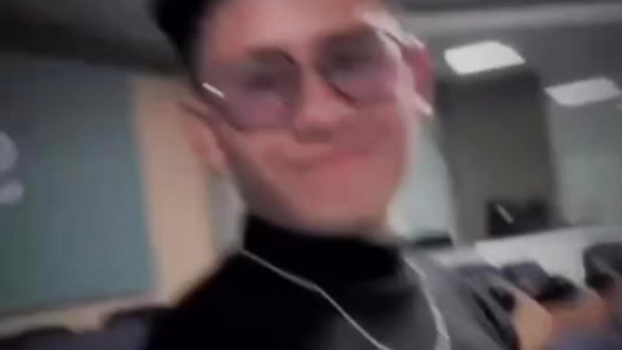 naughty doctor - video by boy_castel_coral cam model