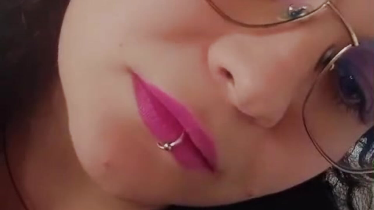 WhatsApp Video 2025-11-05 at 10,01,07 PM - video by Reichel05_ cam model