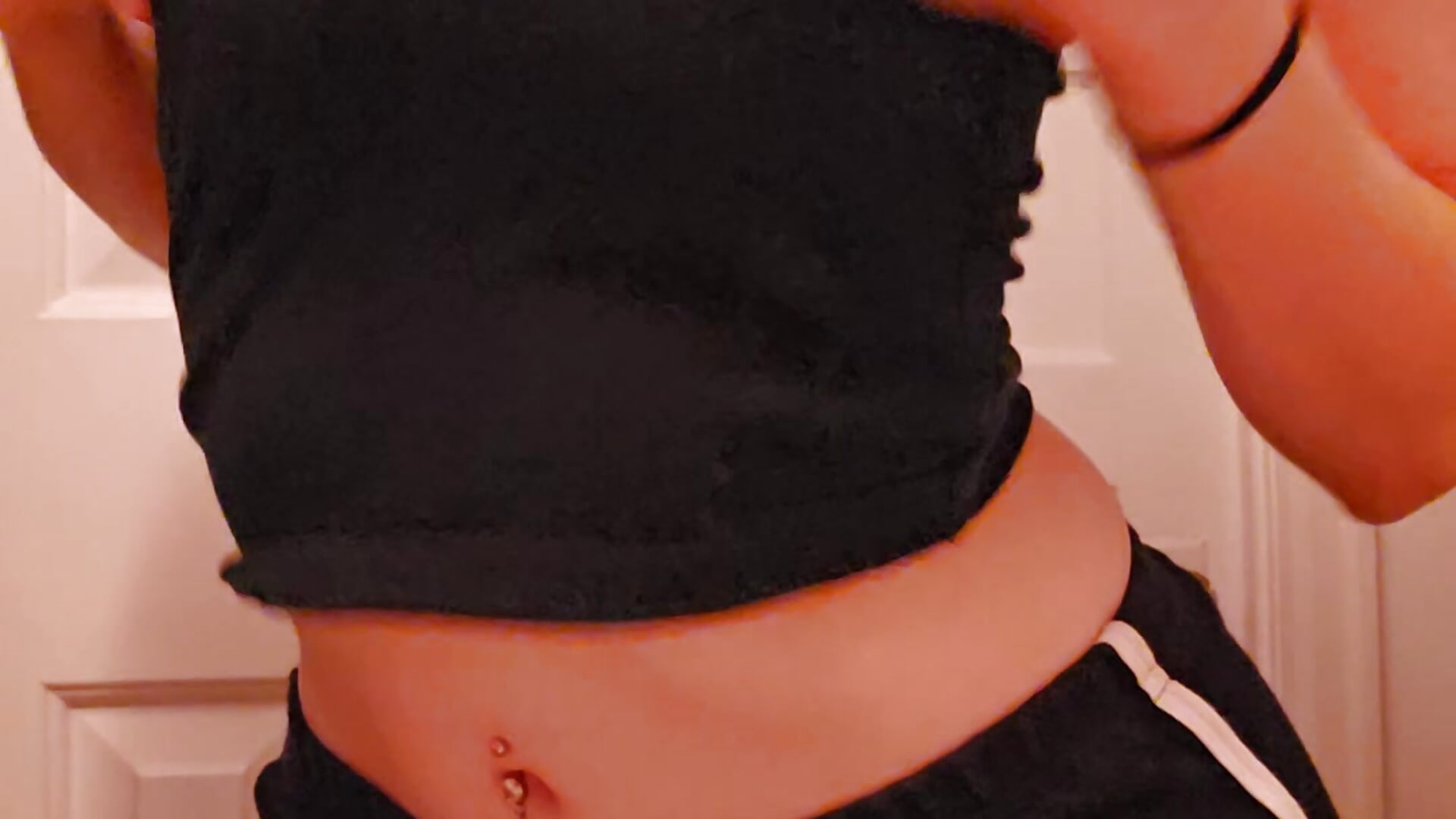 Teasing you with my cleavage 😇 - video by xLilyAngelx cam model