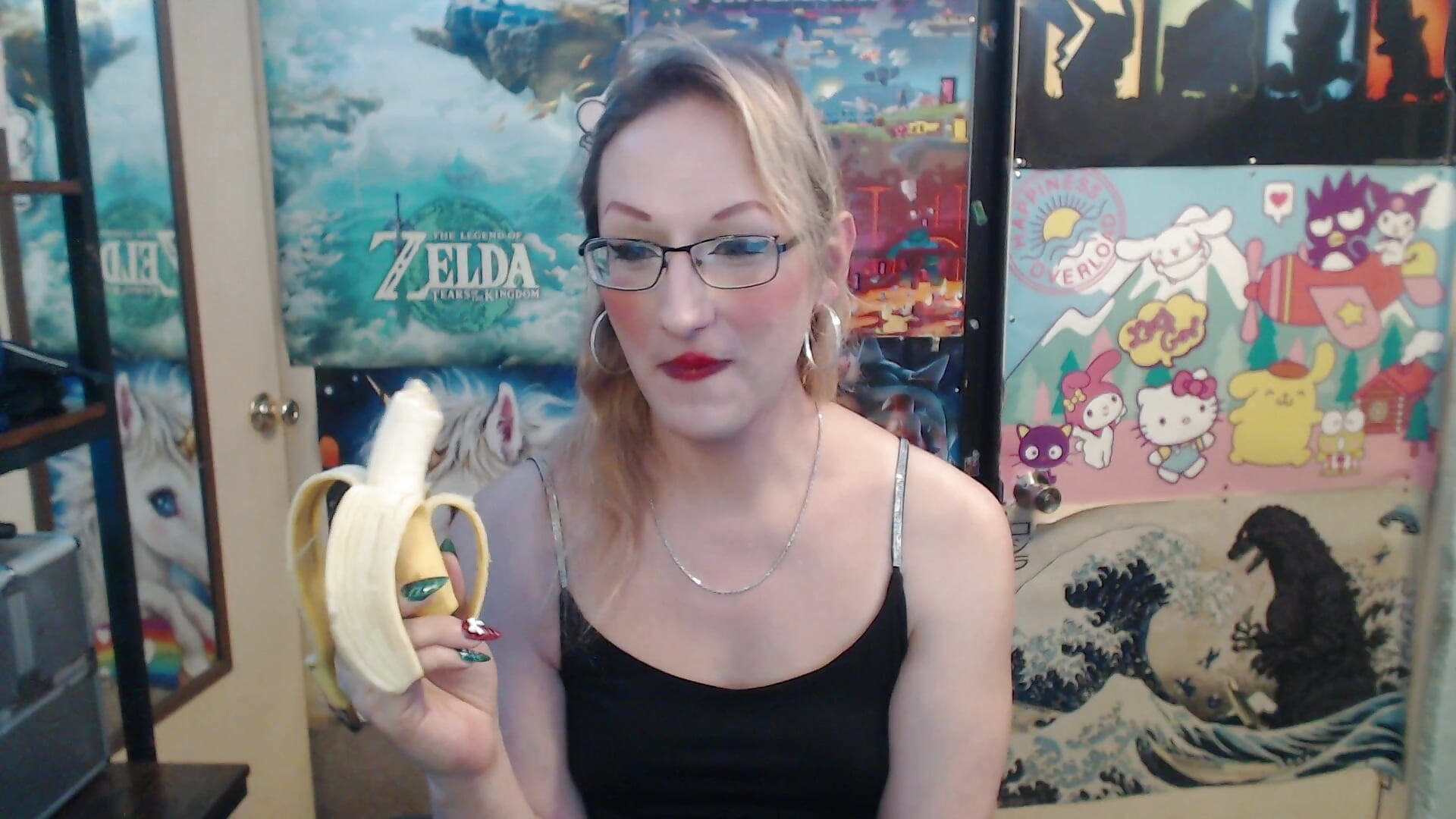 Savanah Eats a Banana - video by Savanah_Banana_ cam model