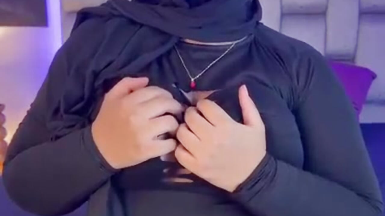 arab girl - video by samiraa_haalem cam model