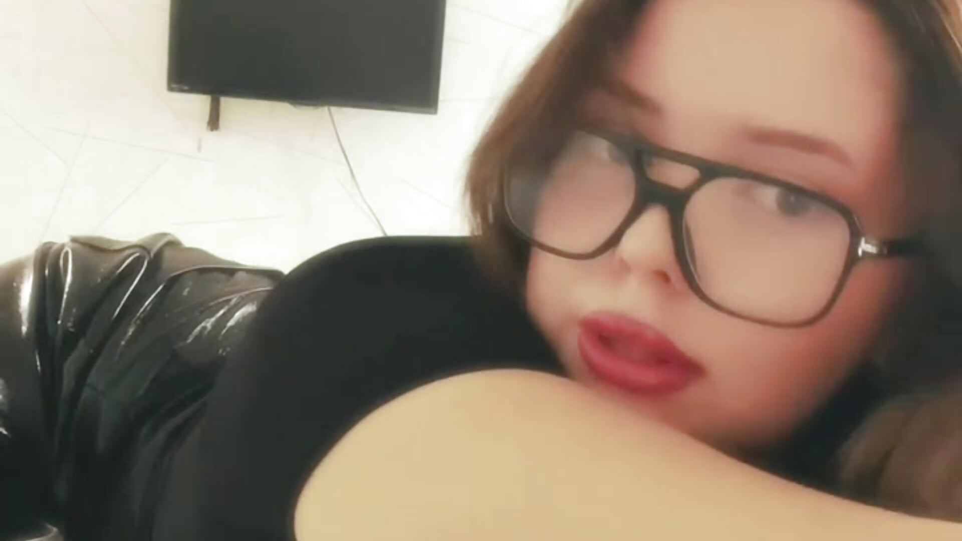 me - video by sweety_skarlett cam model