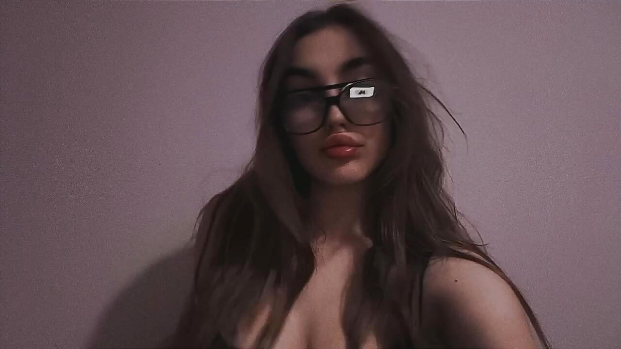 me))) - video by JennyBecker cam model