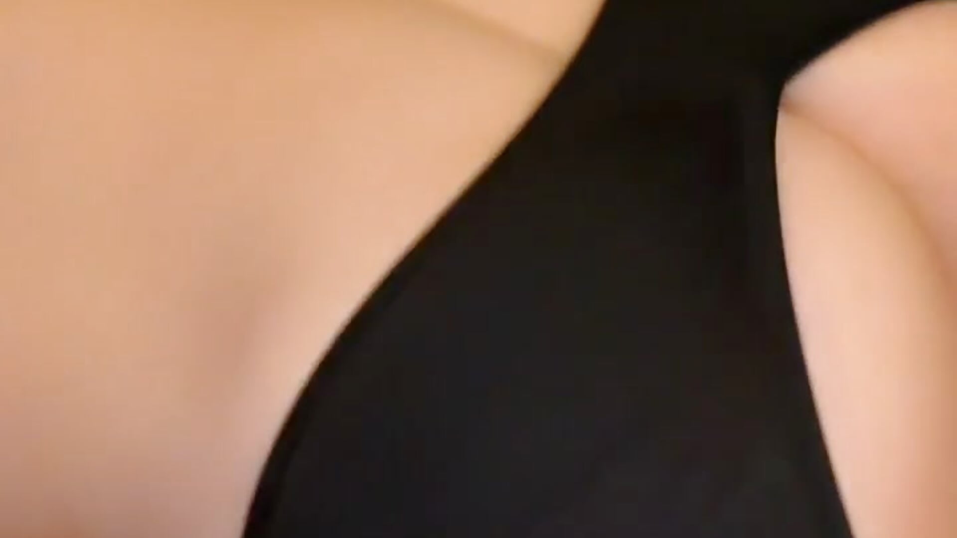 2010962F-0030-447F-8280-1BD2B2397A6C - video by alexagrace555xo cam model