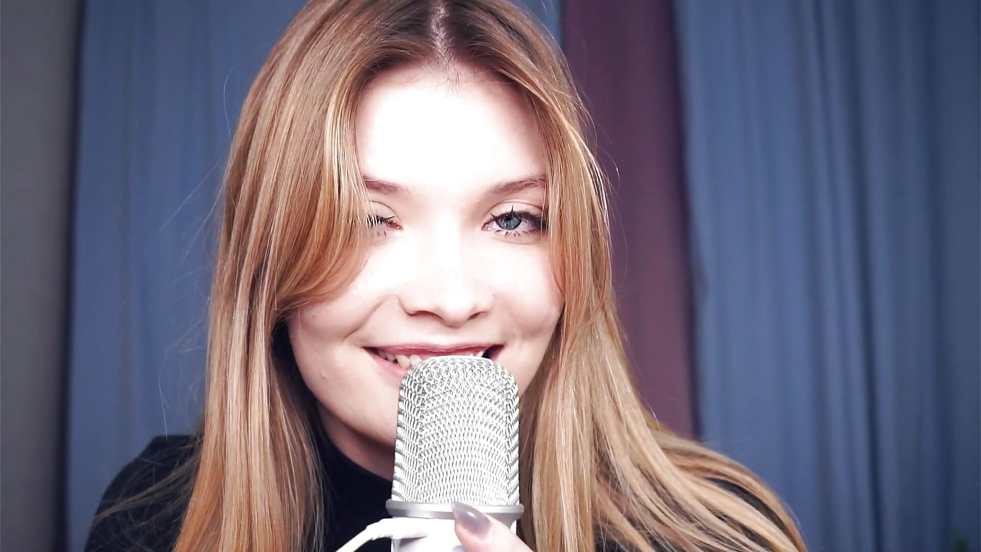 ASMR <3 - video by UteMessineo cam model