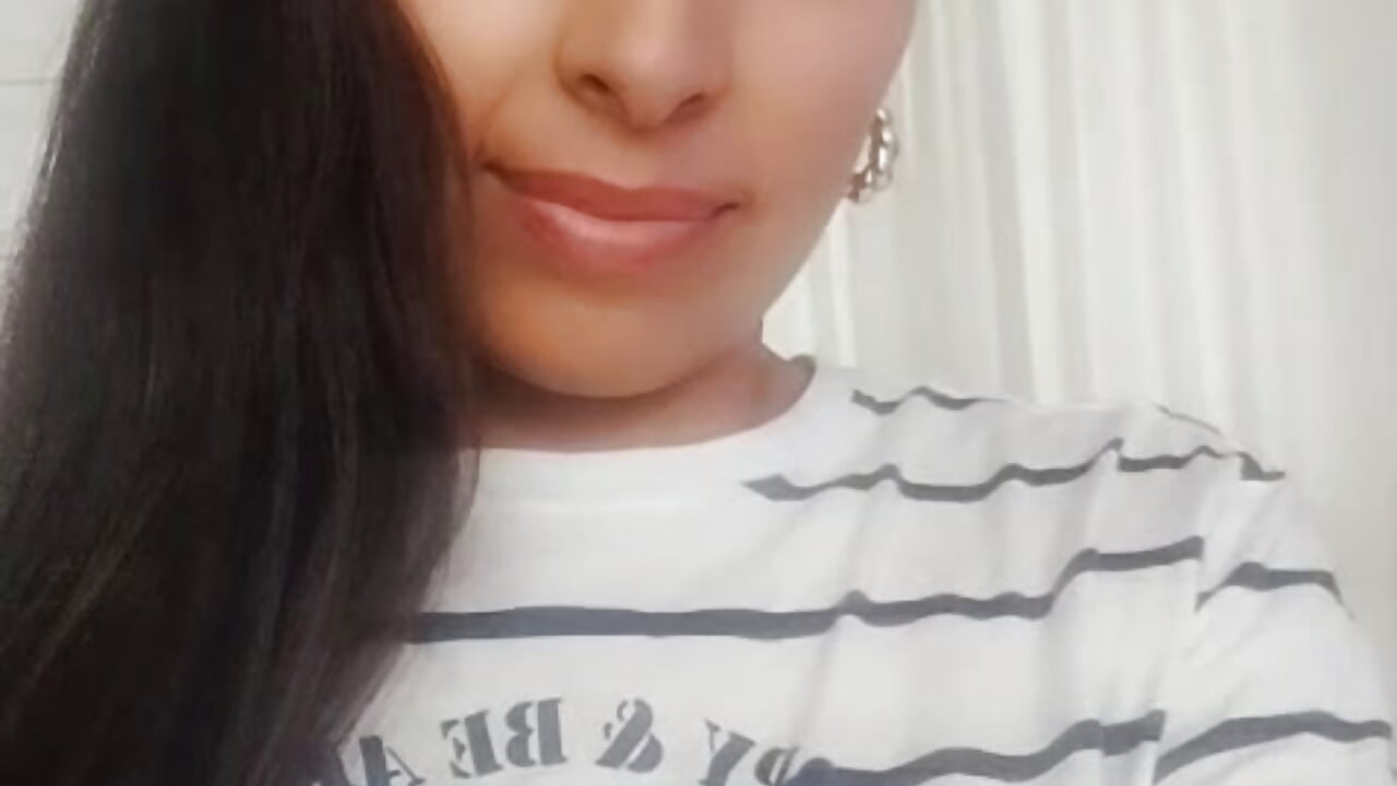 Hi there! - video by Roxy_Desiree cam model