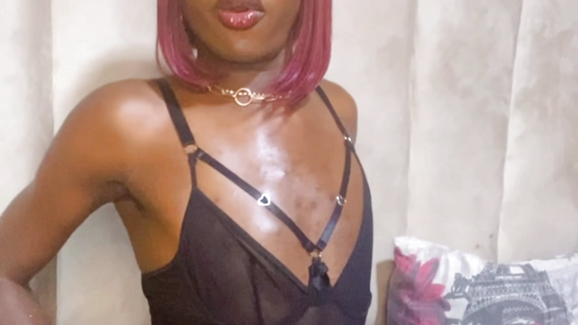 Sexy Mammie🫦🥰 - video của người mẫu cam SexyDior925