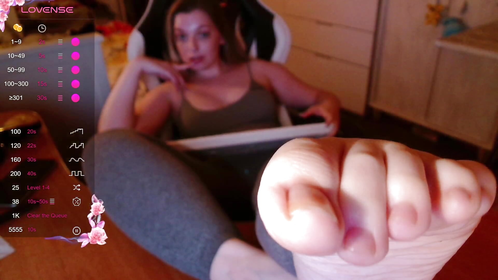 small gift for you in the end (middle finger) - video by dominyantrix cam model