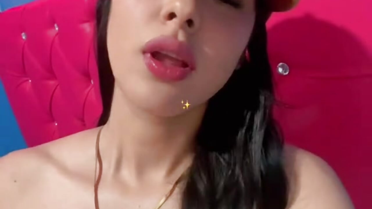 😍 - vídeo de Chiquinquira3 modelo de câmara