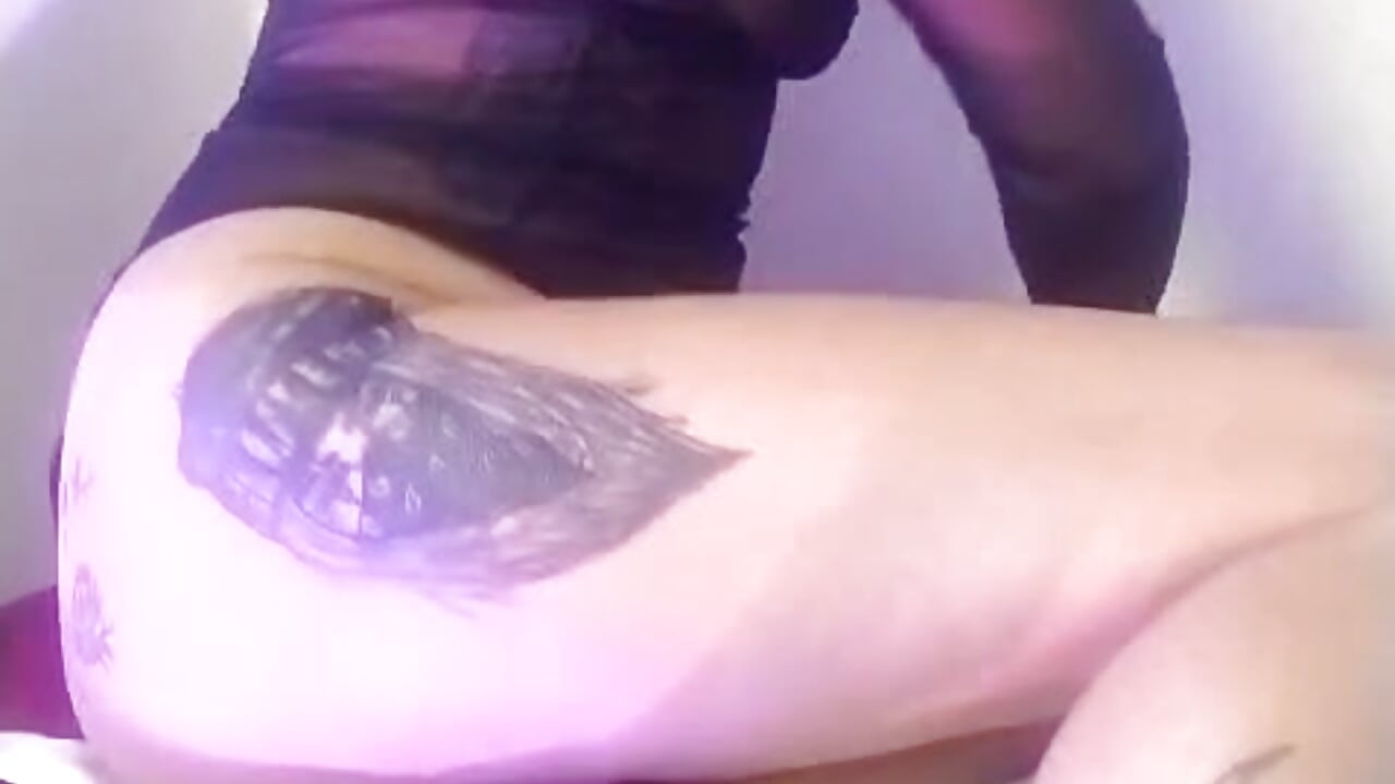 sexy bitch - video by Rousse_slave cam model