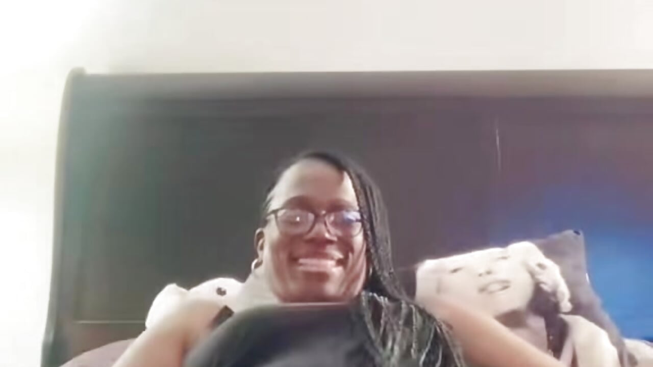 v15044gf0000d35qocfog65kejjrfi3g - video by SweetParadise00 cam model