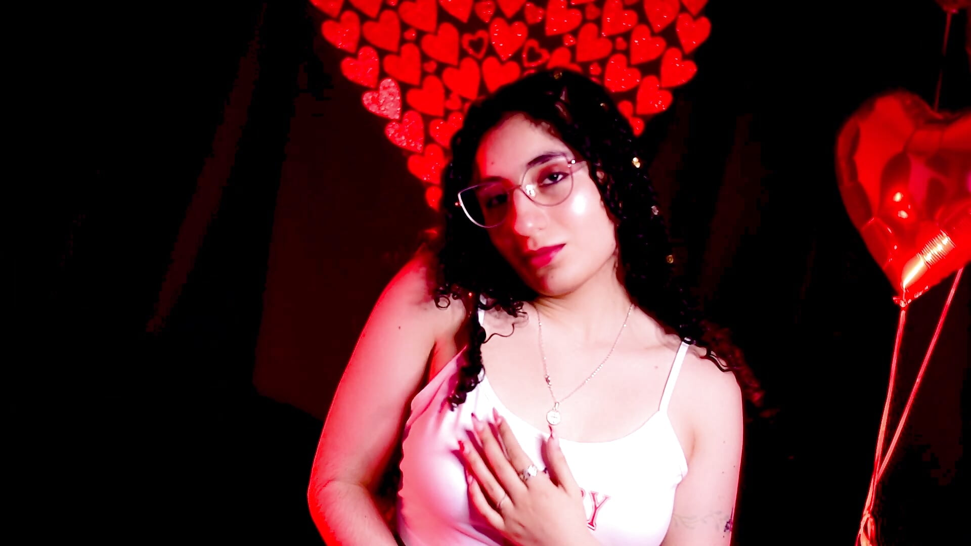 San Valentin 💕 - video by DemiJones_ cam model