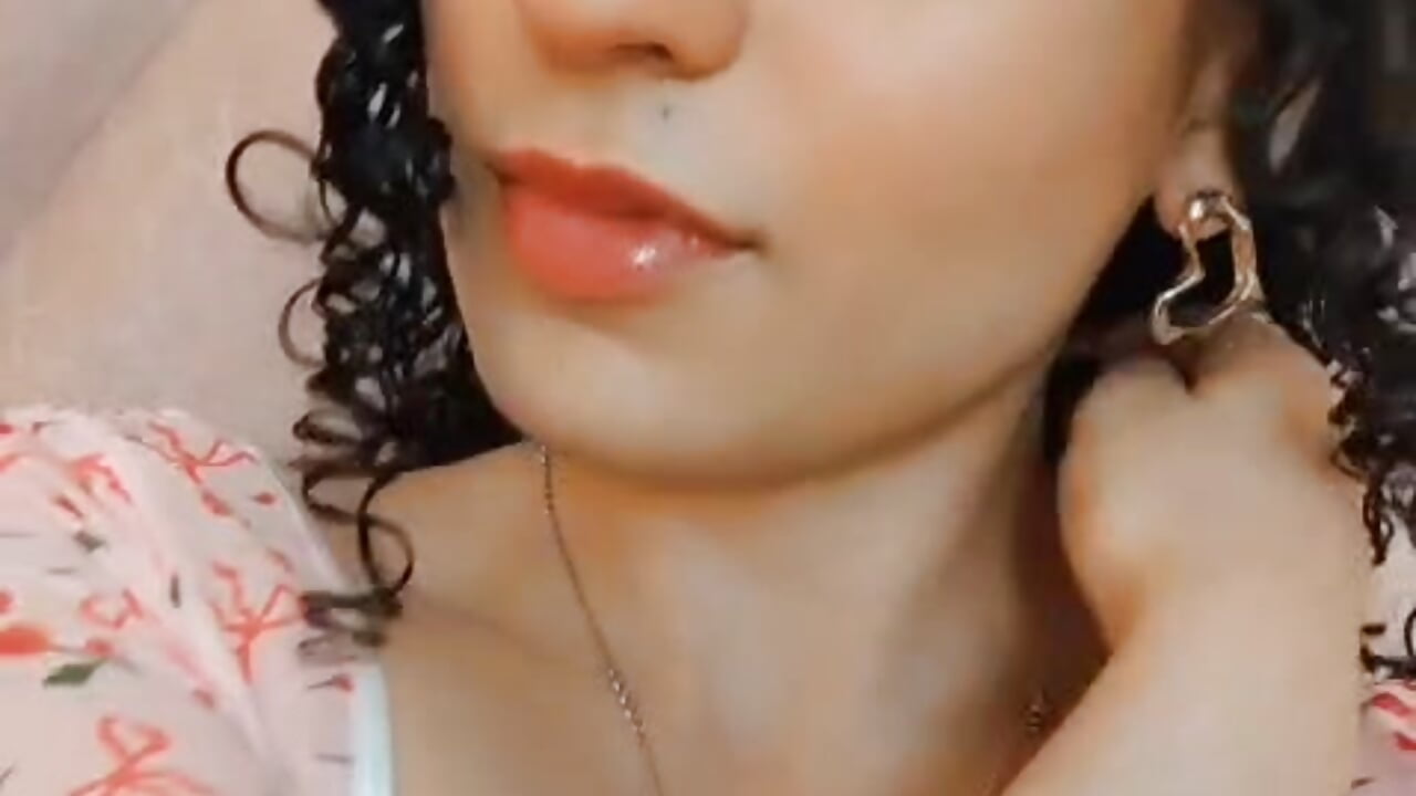 Helloo - Vídeo de DemiJones_, modelo de vídeos