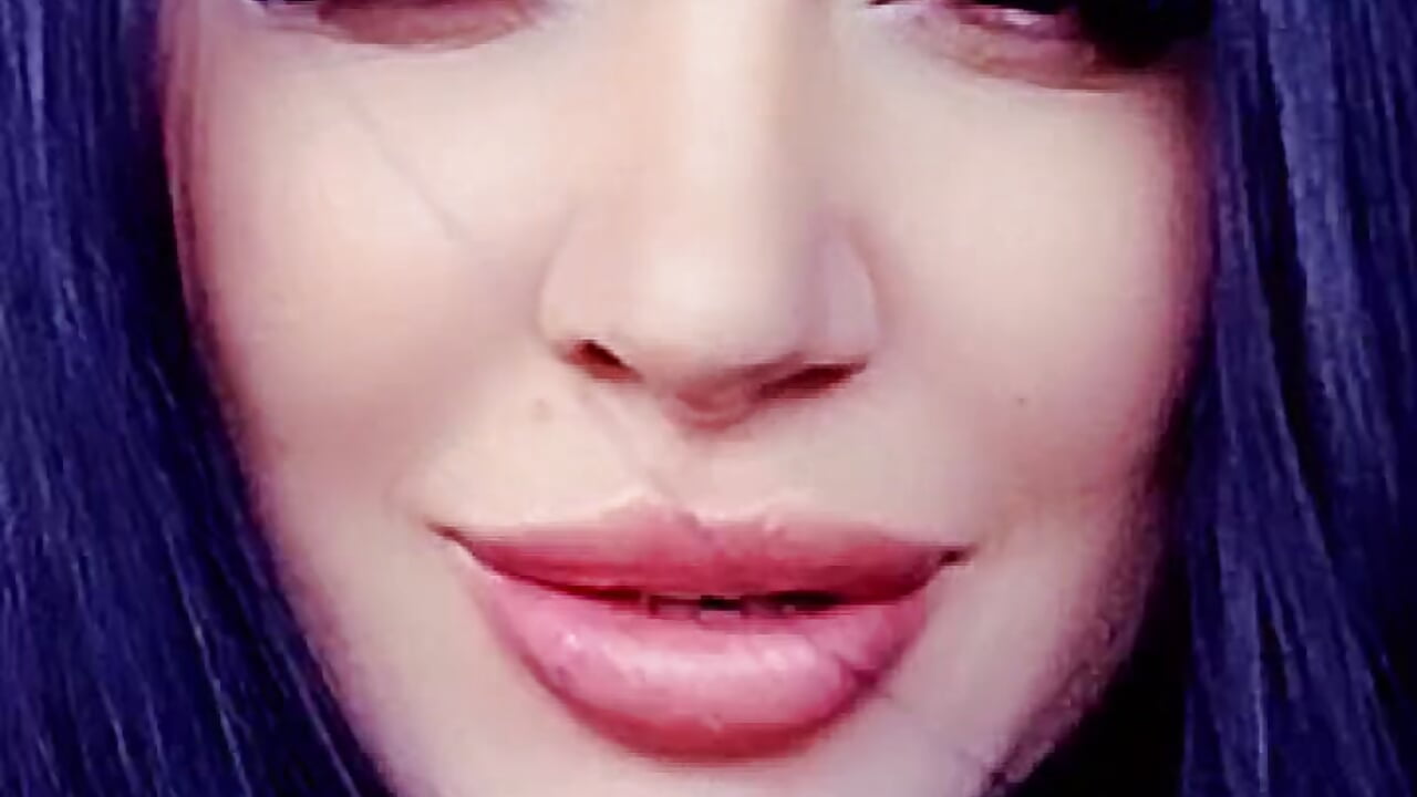 profile-intro-video-1762491788 - video by Hilly_Bernie cam model