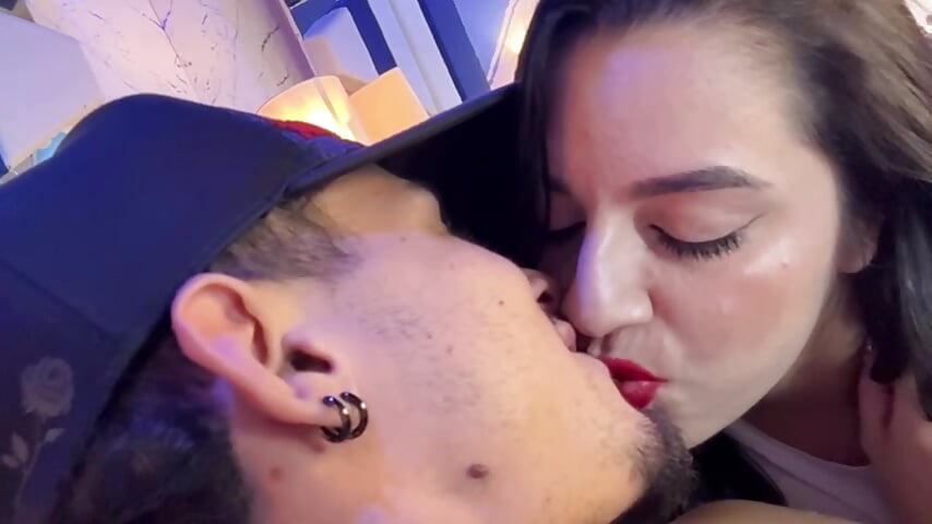 passionate kisses - video by Sharon_Tyga20 cam model