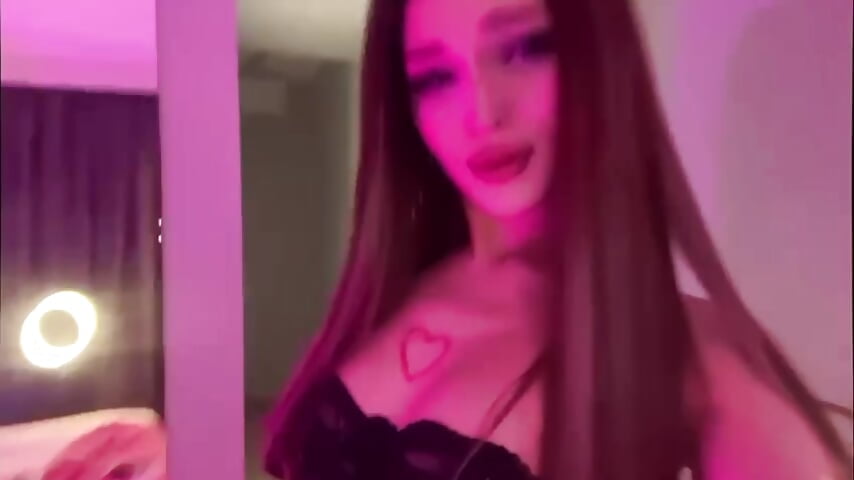 Come on and play - vidéo du modèle de showcams KatiaFinesse