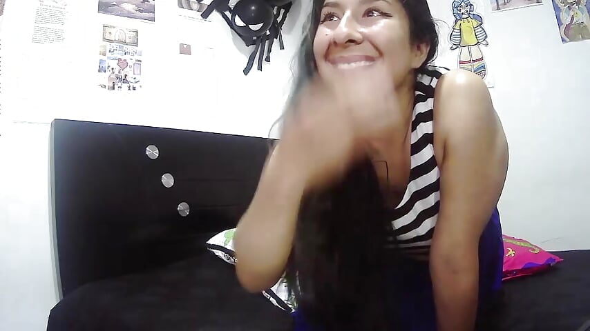 Look how my big ass bounces - video by mali-fox99 cam model