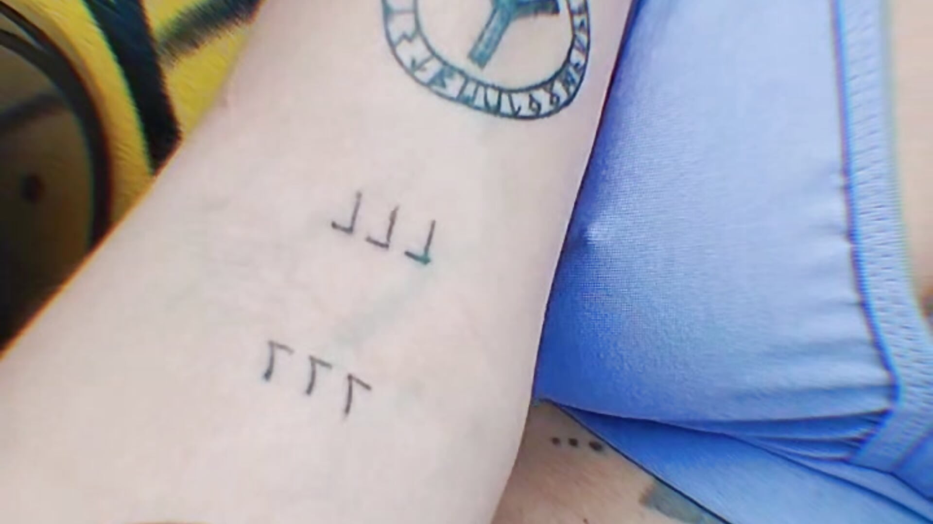 Some tattoos 🙈😂🫣✨ - video by FrancescaSkuirt cam model