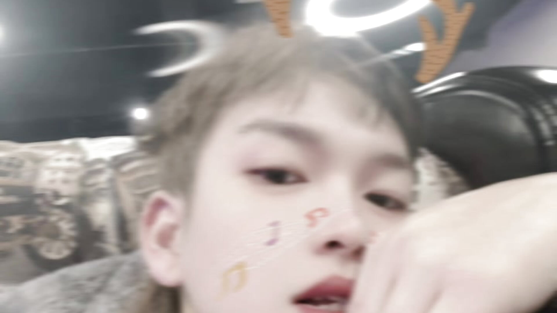 9d1b5d971dac4844bea27a9441f7c6de.mov - video by zzy12212 cam model